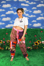 Load image into Gallery viewer, &quot;KELLY&quot; Pants
